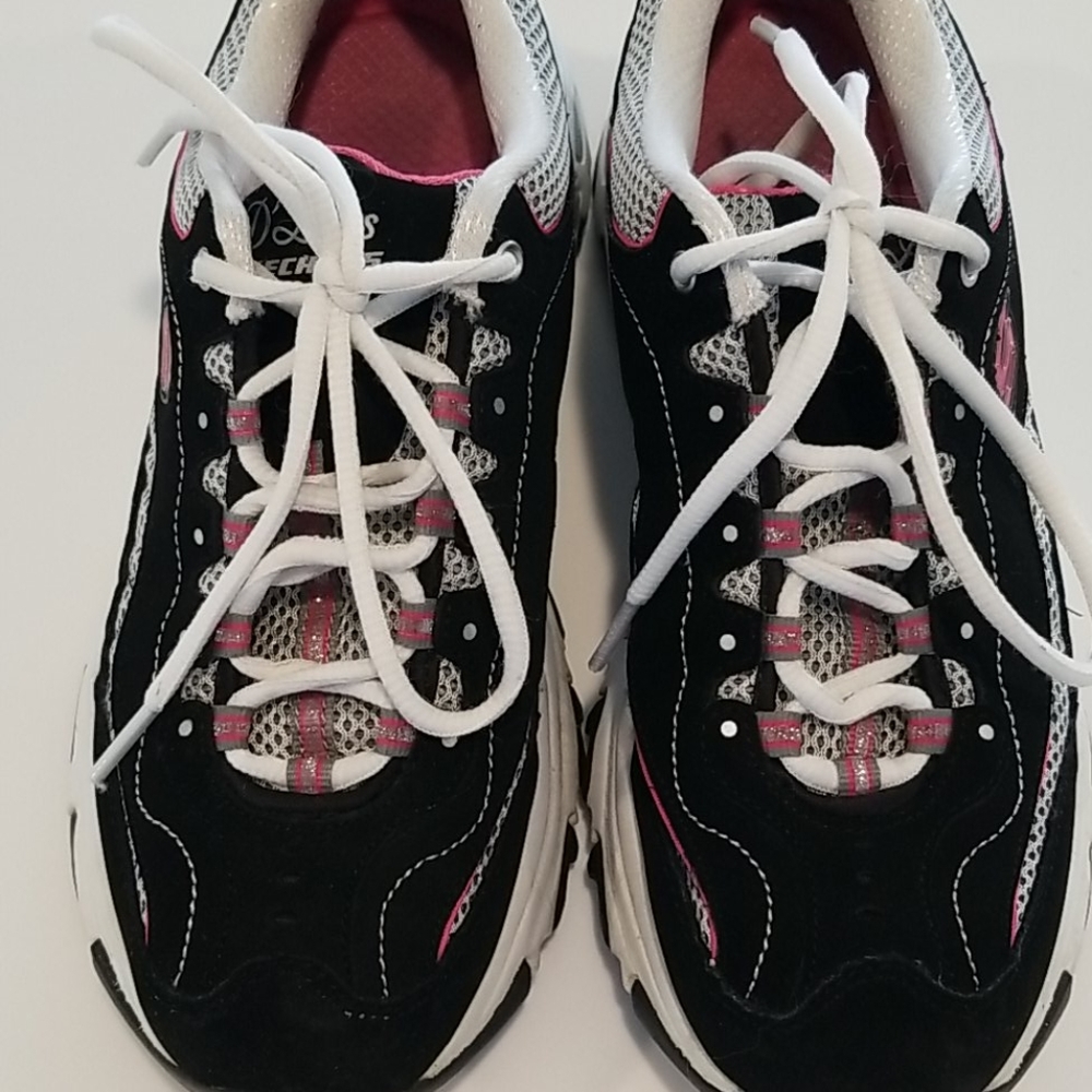 Skechers D'lites-Me Time Leather Sneakers